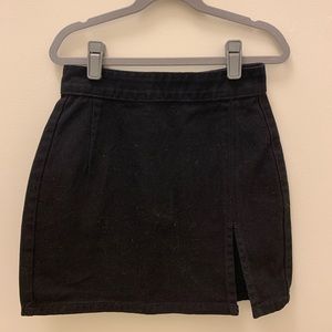 THE LOLA MINI SKIRT BLACK
